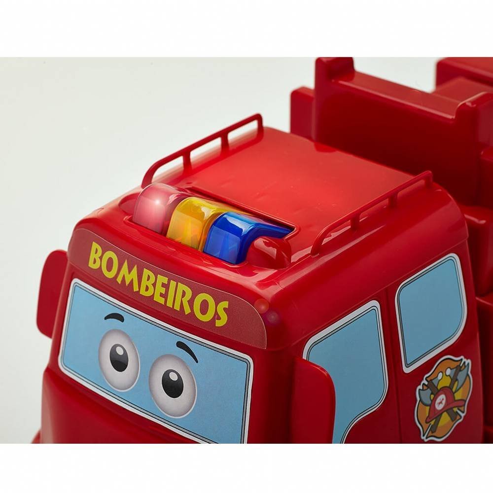 Carro De Bombeiros Em Acao Lanca Agua Com Som e Luz TaTeTi - Imagem 3